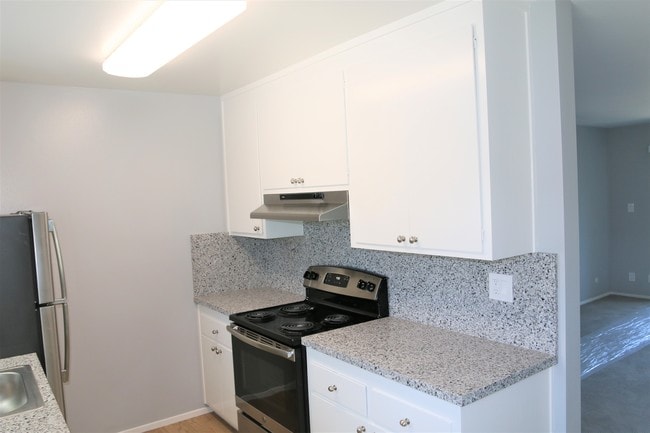 Kitchen, Unit #20 - The Redwoods