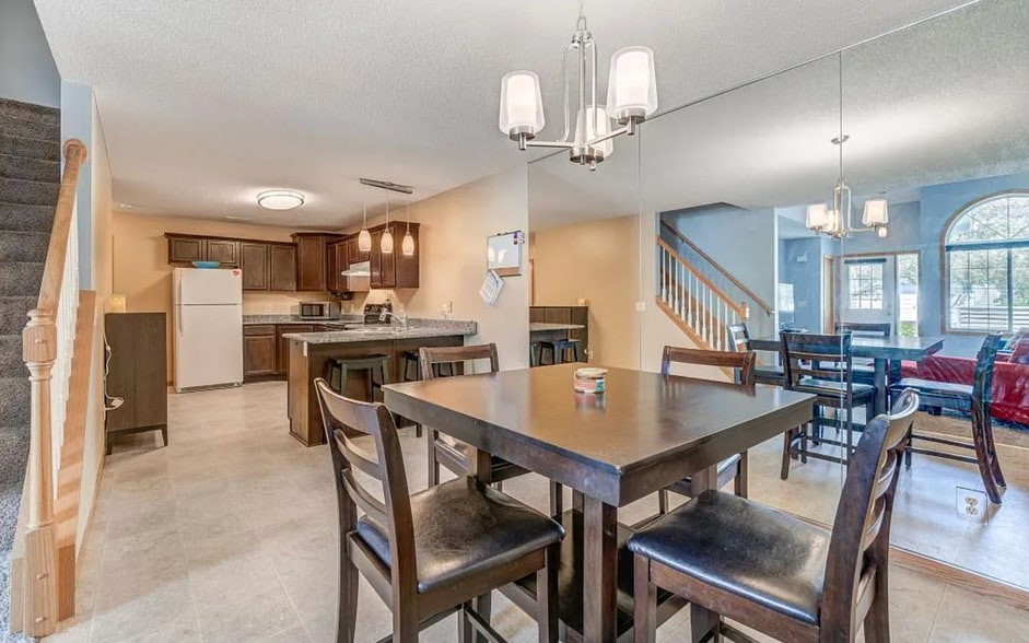 Building Photo - 2212 Salvia Ln