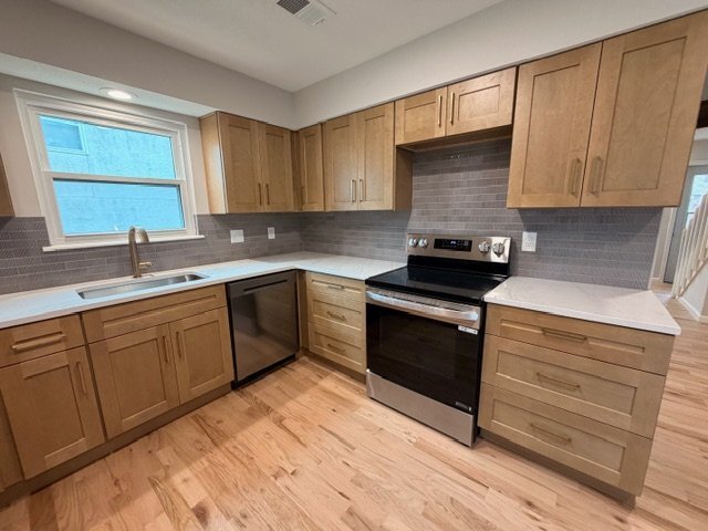 Building Photo - 11729 Caenen St