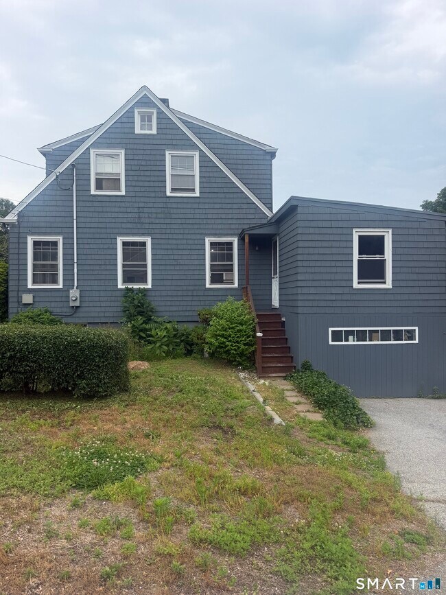 Building Photo - 664 Noank Rd