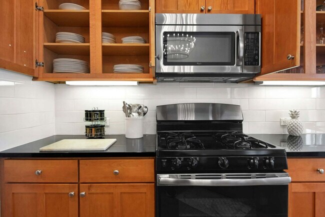 Building Photo - 7540 Gathering Dr