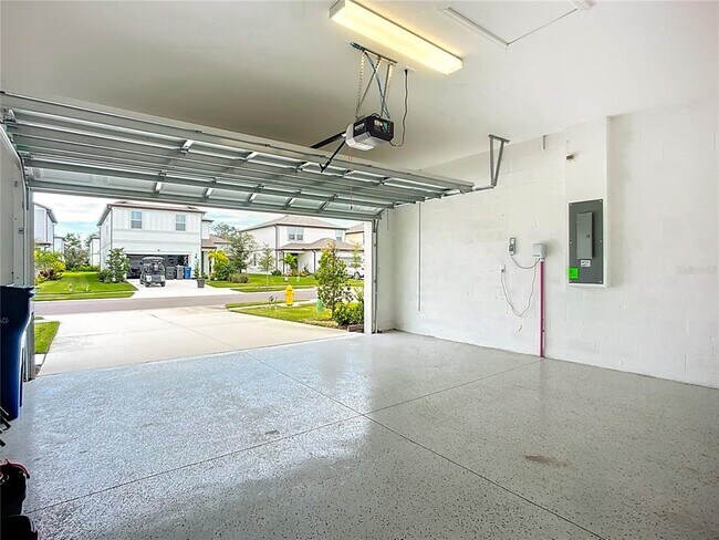 Building Photo - 10005 Patterson Wy