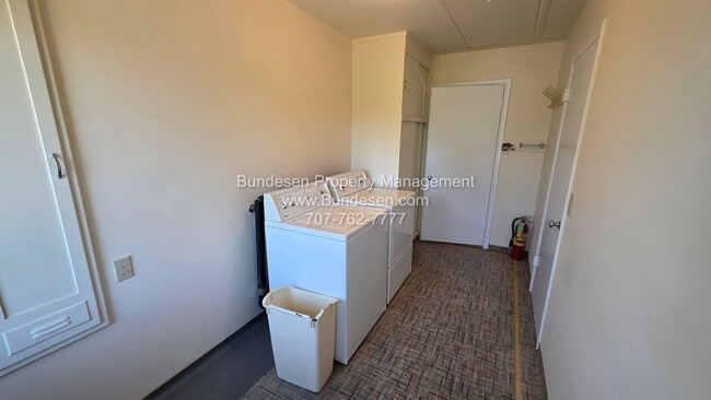 Building Photo - Spacious West Side Petaluma Home for Rent