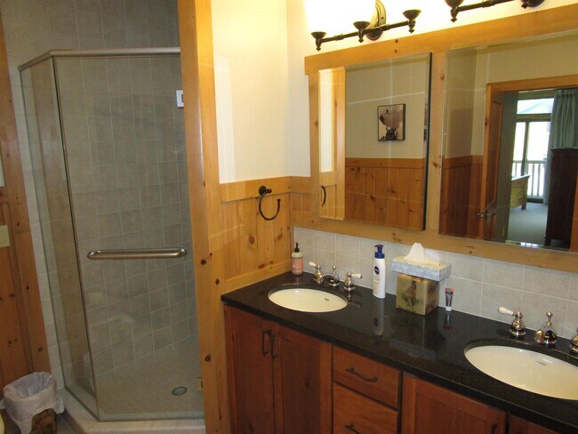 Building Photo - 16 Winterberry Hts