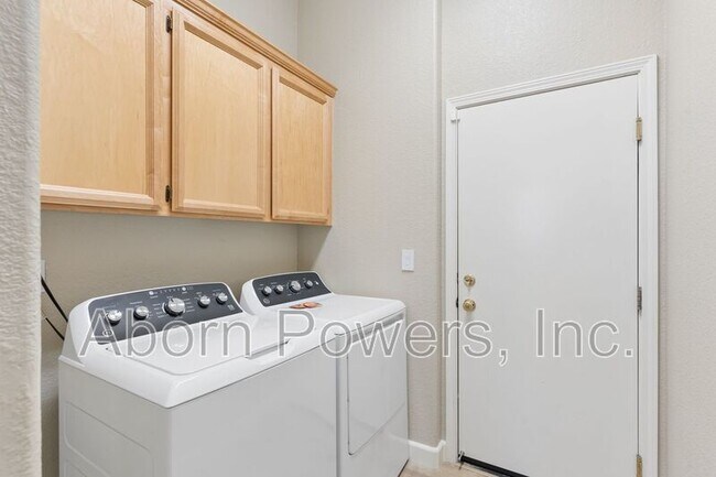 Building Photo - 4093 Monte Verde Dr