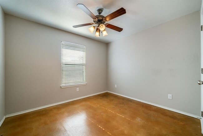 Building Photo - 1237 Jefferson Ave