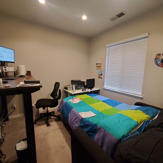 Building Photo - Modern Concord Townhouse 3/2.5 near BART &...
