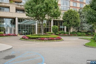Building Photo - 8100 River 210A