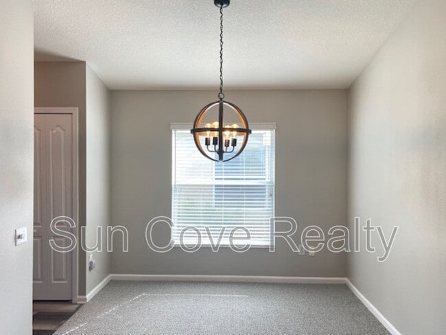 Building Photo - 5107 Gato Del Sol Cir