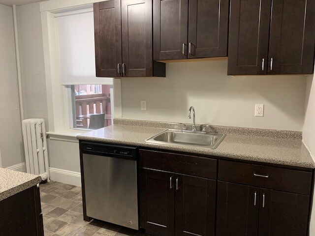 Building Photo - 1367 Commonwealth Ave