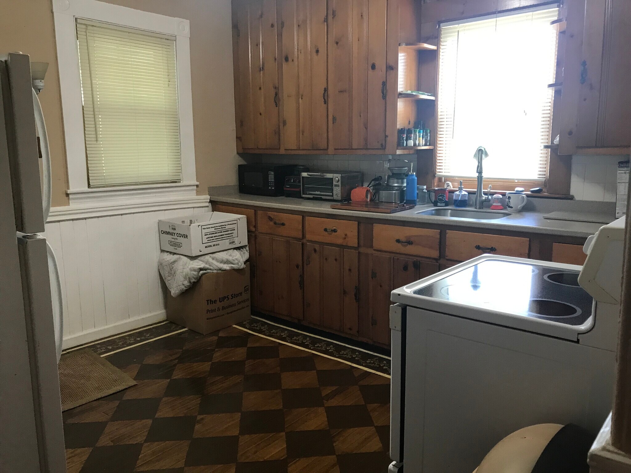 Building Photo - 31 Church St