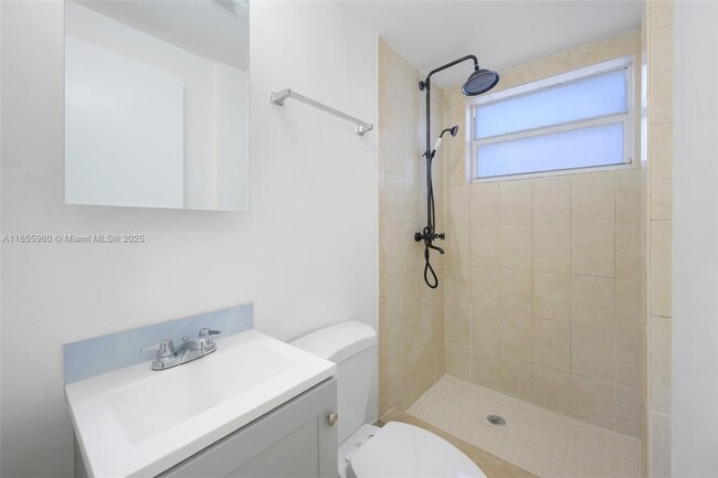 Building Photo - 577 NE 82nd St
