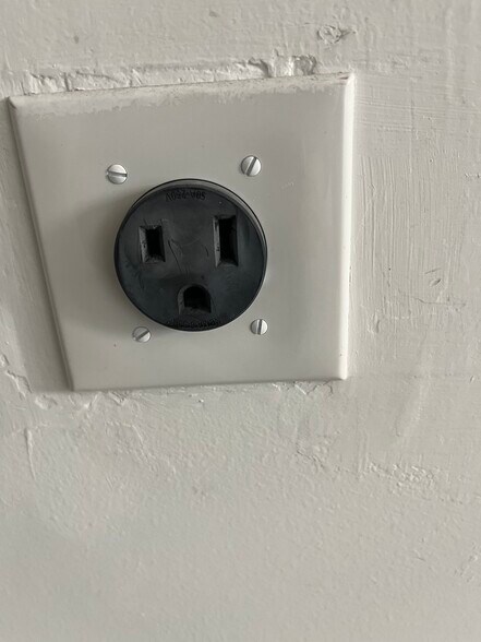 Building Photo - 246 N Dillon St