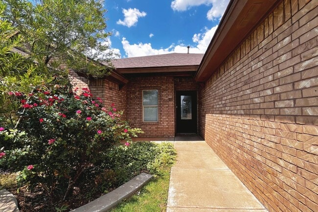 Building Photo - 5518 104th St