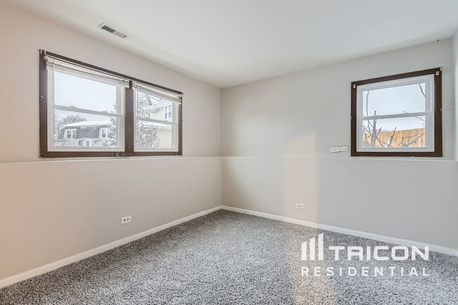 Building Photo - 1510 Farrington Ct