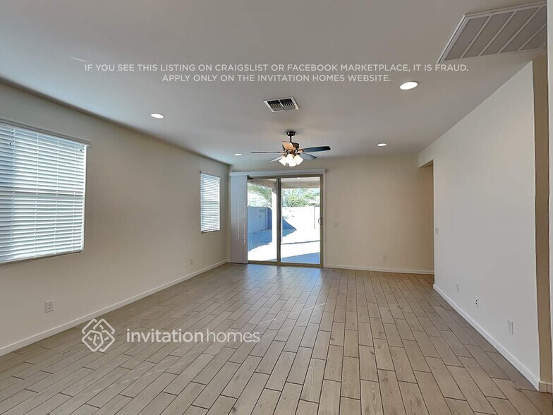 Building Photo - 17660 W Fetlock Trl