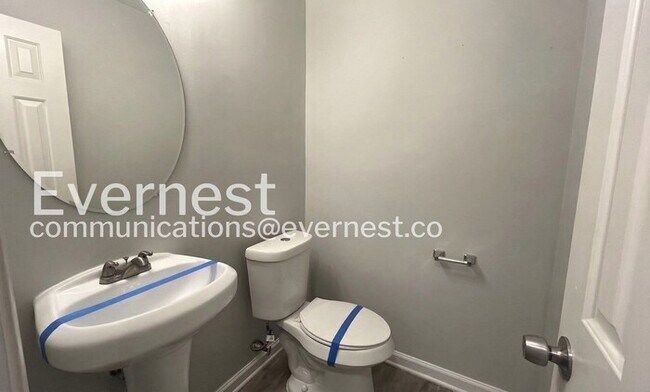 Building Photo - 3711 Sandy Shoals Ln