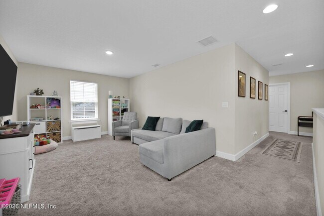 Building Photo - 409 Honeycomb Trl