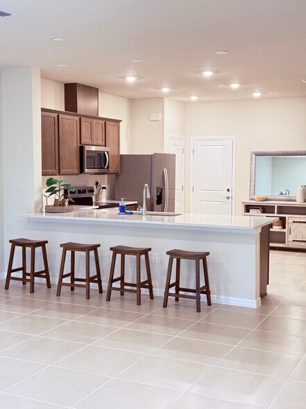 Kitchen - 105 Violet Vine Ln