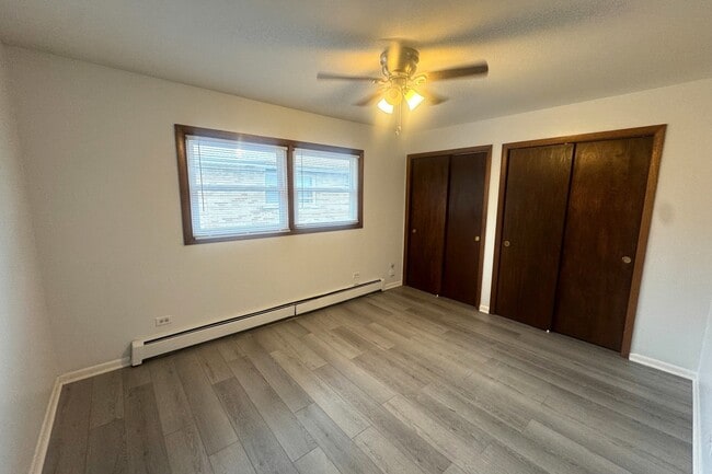 Building Photo - 4512 Grove Ave