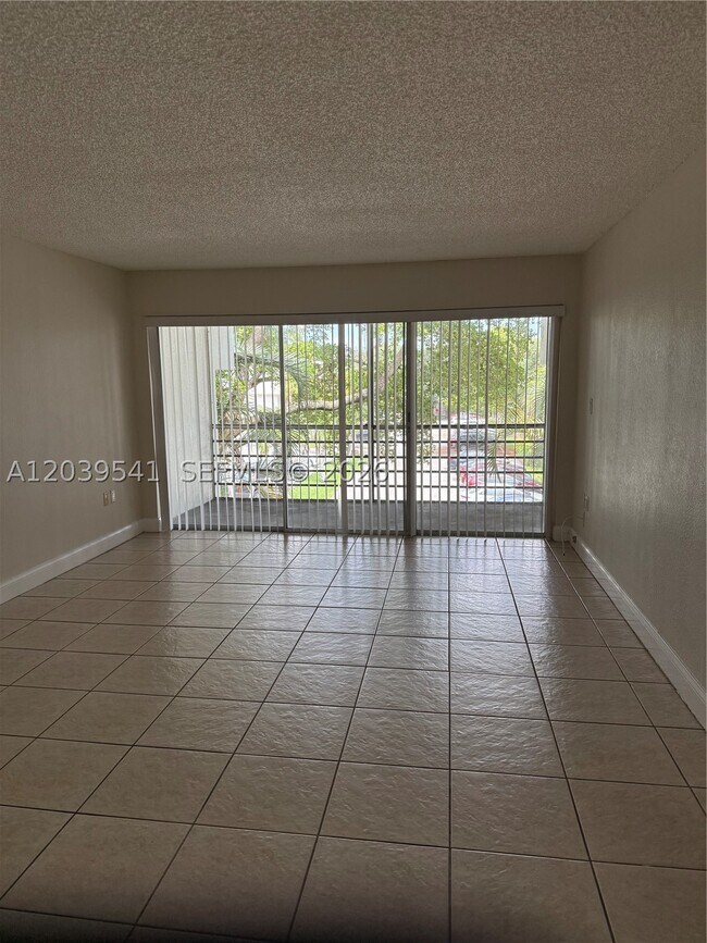 Building Photo - 4205 N University Dr