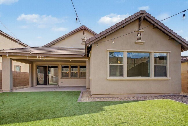 Building Photo - 6954 W Maya Way