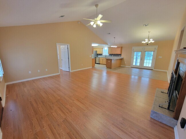 Building Photo - 4707 Nichols Creek Rd