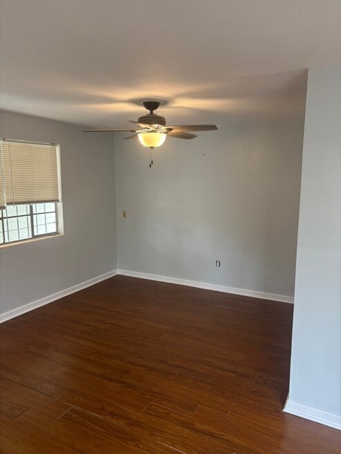 Building Photo - 2544 Iowa St