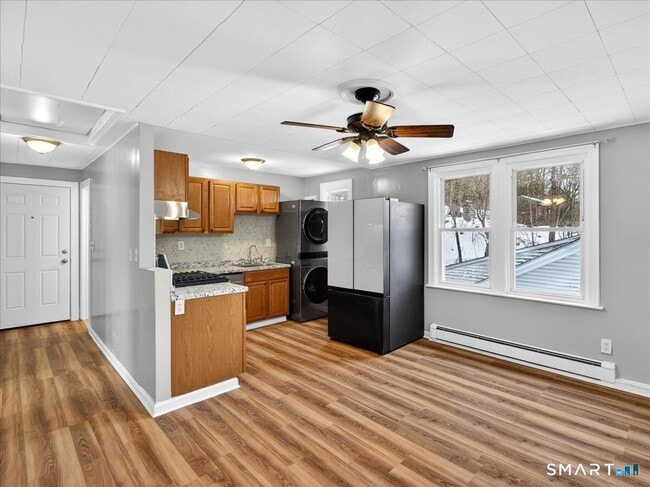 Building Photo - 91 Jewett St