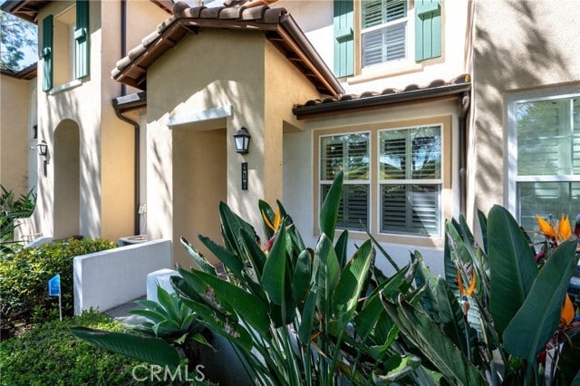 Building Photo - 318 Dewdrop