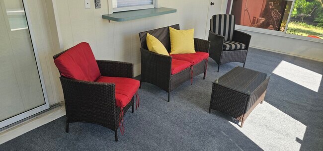 Building Photo - 9331 Stubenville Ave