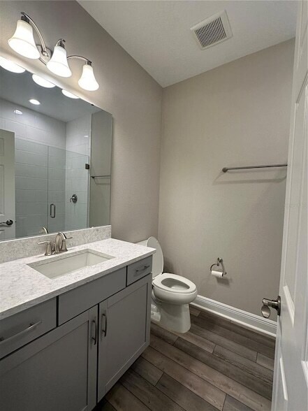 Building Photo - 12533 Oak Hill Way