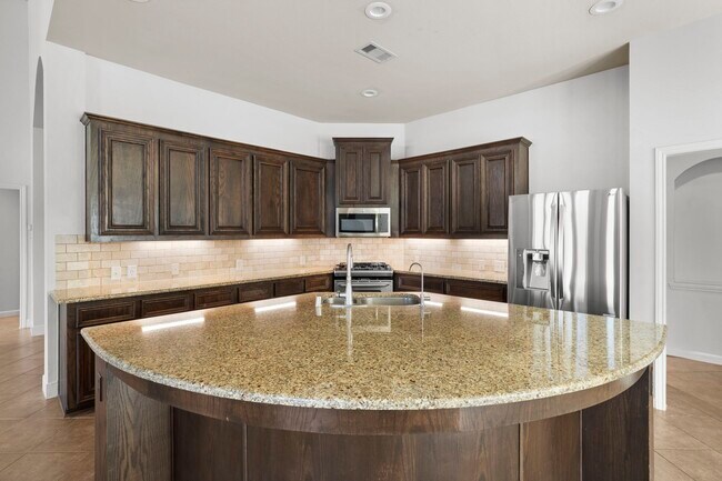 Building Photo - 2602 White Falls Dr