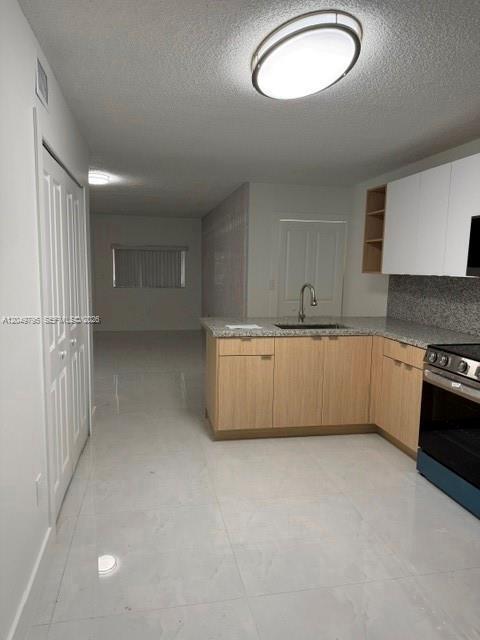 Building Photo - 3518 W 80th St