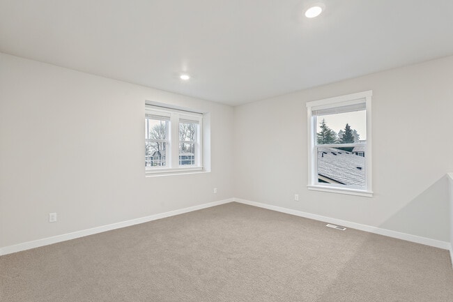 Building Photo - 11225 SE 245th Pl