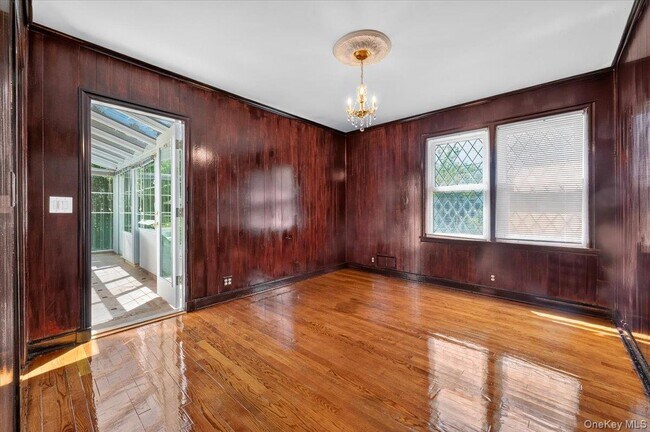 Building Photo - 1155 Webster Ave