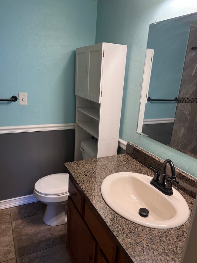 Building Photo - 889 Bristle Pine Pl