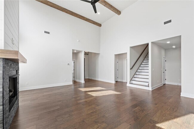 Building Photo - 1110 Montieri Dr