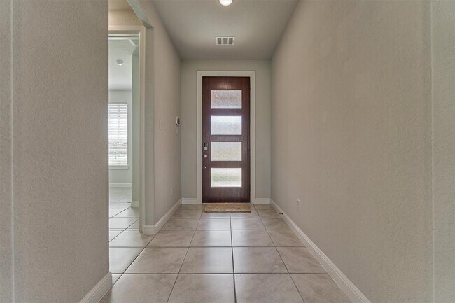 Building Photo - 15846 Weston Ridge Dr