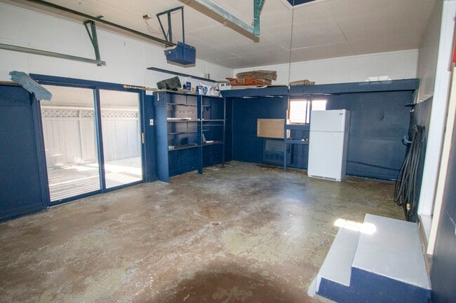 Building Photo - 903 Porter St