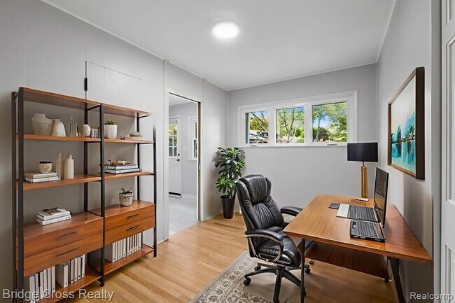 Building Photo - 2614 Essex St