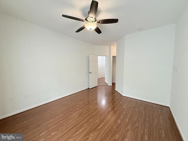 Building Photo - 4138 Fountainside Ln
