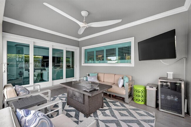 Building Photo - 1009 Tangelo Isle