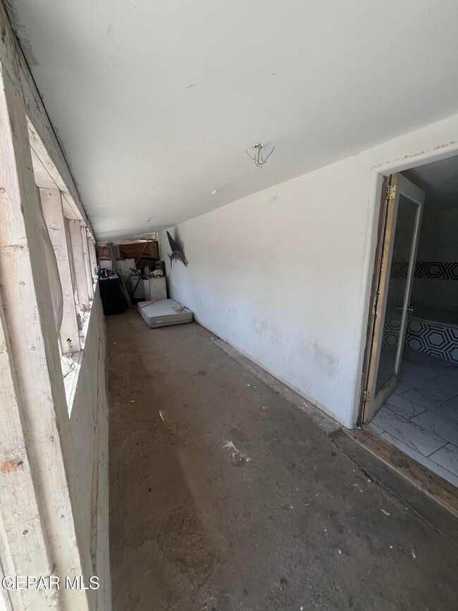 Building Photo - 216 Pacific Dr