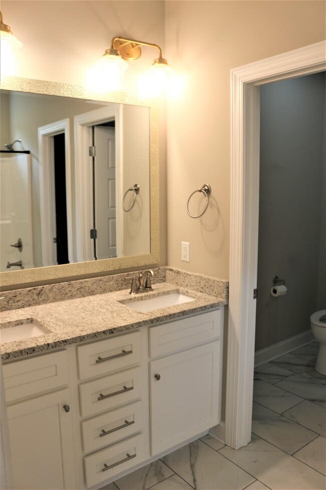 Building Photo - 3426 Fleeman Place Dr NE