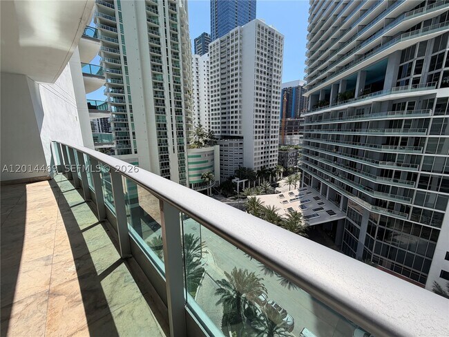 Building Photo - 1331 Brickell Bay Dr