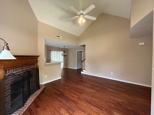 Building Photo - 413 Sherrels Ford