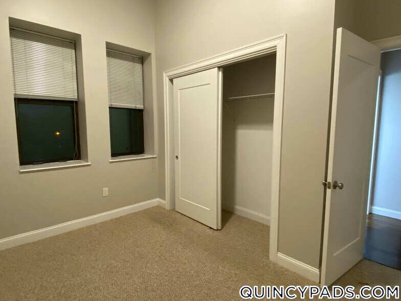 Building Photo - 10 Merrymount Rd