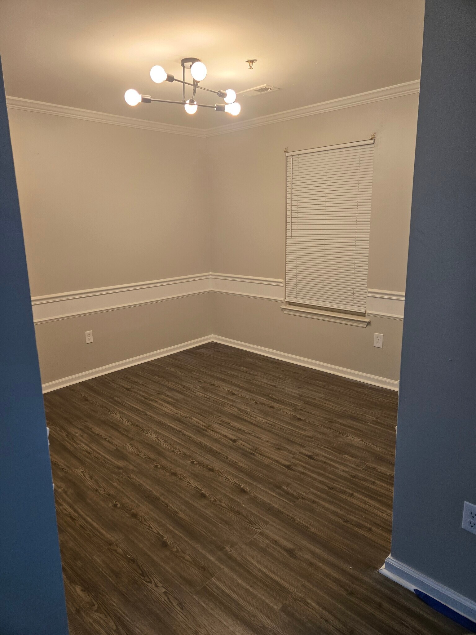 Dining area - 417 Ashton Ln