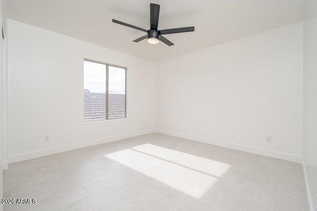 Building Photo - 26515 N 67th Dr